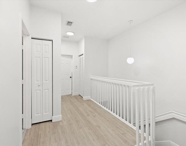 4962 Leeward Lane - Photo Thumbnail 13