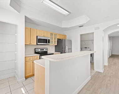 4962 Leeward Lane - Photo Thumbnail 10