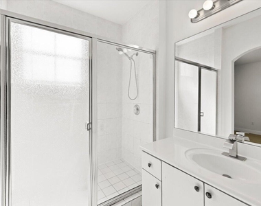 4962 Leeward Lane - Photo Thumbnail 17