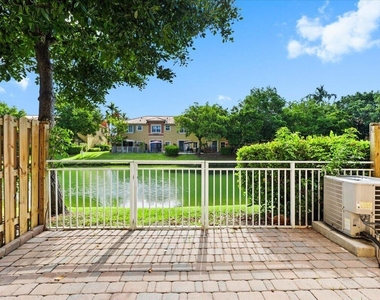 4962 Leeward Lane - Photo Thumbnail 23