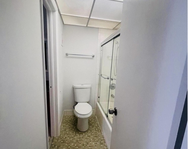 628 Nw 13th Street - Photo Thumbnail 5