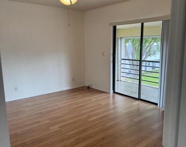 3351 Nw 85th Avenue - Photo Thumbnail 6