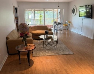 316 Orange Tree Drive - Photo Thumbnail 4