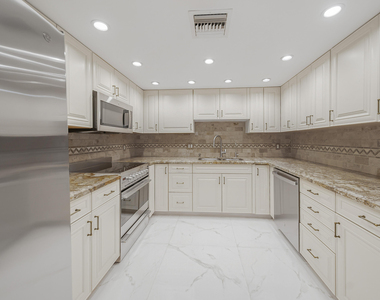 16300 Golf Club Road - Photo Thumbnail 7