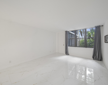 16300 Golf Club Road - Photo Thumbnail 10