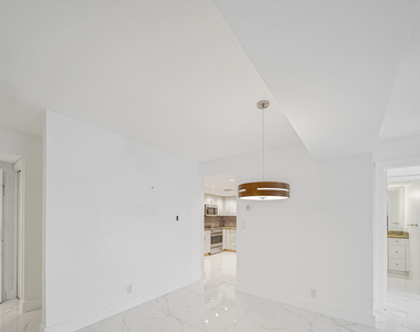 16300 Golf Club Road - Photo Thumbnail 4