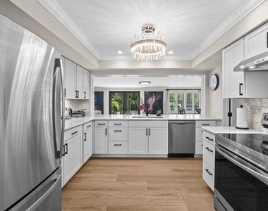 800 Sw 5th Street - Photo Thumbnail 12