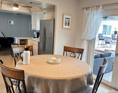 1098 Nw 15th Avenue - Photo Thumbnail 5