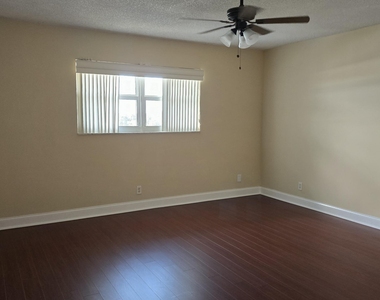 4851 Nw 21st Street - Photo Thumbnail 9