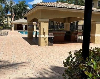 7085 Nova Drive - Photo Thumbnail 10