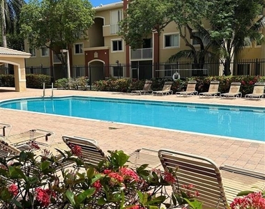 7085 Nova Drive - Photo Thumbnail 11