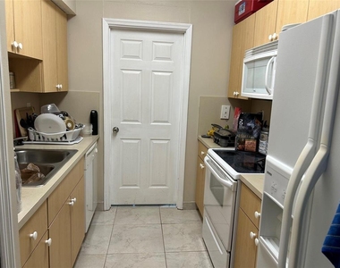 7085 Nova Drive - Photo Thumbnail 6