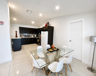 88 Ne 154th Street - Photo Thumbnail 7