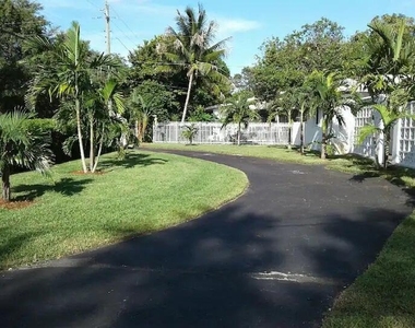 88 Ne 154th Street - Photo Thumbnail 31