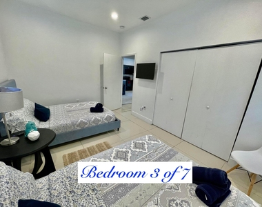 88 Ne 154th Street - Photo Thumbnail 11