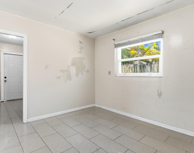 2748 Sw 46th Court - Photo Thumbnail 39