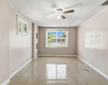 2748 Sw 46th Court - Photo Thumbnail 26