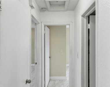 2748 Sw 46th Court - Photo Thumbnail 27
