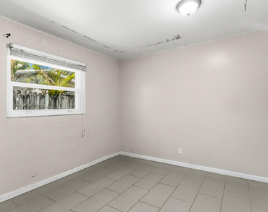 2748 Sw 46th Court - Photo Thumbnail 38