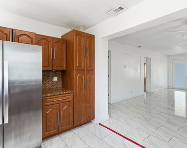 2748 Sw 46th Court - Photo Thumbnail 20