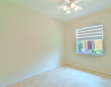 5733 Nw 119th Drive - Photo Thumbnail 13