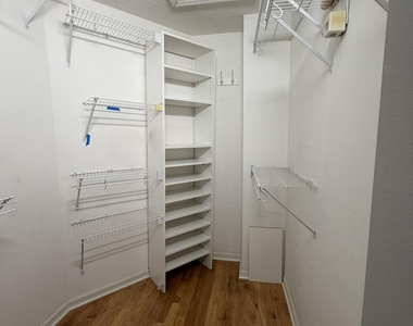8081 Se Helen Terrace - Photo Thumbnail 16