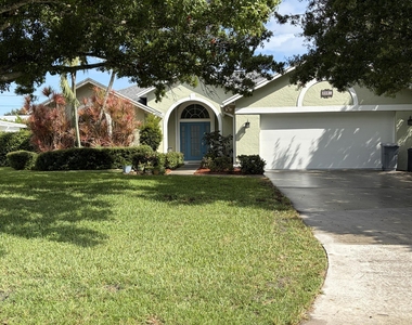 8081 Se Helen Terrace - Photo Thumbnail 1