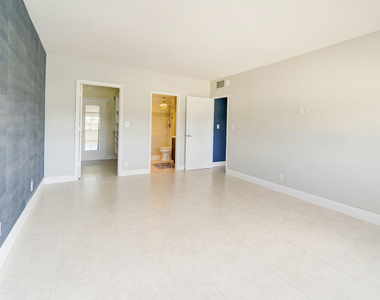 2500 E Las Olas Boulevard - Photo Thumbnail 17
