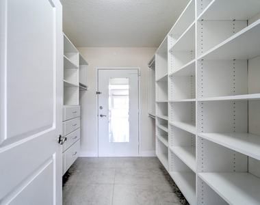 2500 E Las Olas Boulevard - Photo Thumbnail 18