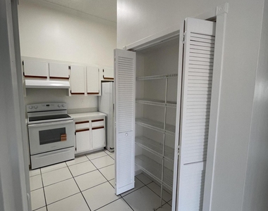 18340 Mediterranean Boulevard - Photo Thumbnail 5