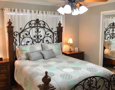 3152 Capri Road - Photo Thumbnail 6