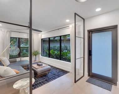 2735 Polo Island Drive - Photo Thumbnail 5