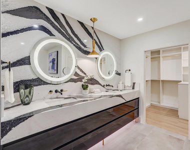2735 Polo Island Drive - Photo Thumbnail 39