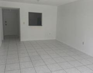 3600 Nw 21st Street - Photo Thumbnail 1
