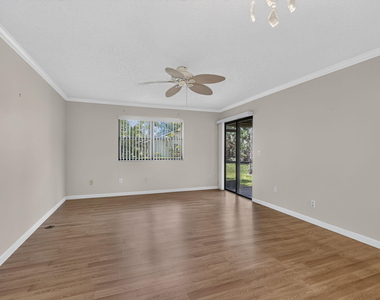 184 Mastic Tree Court - Photo Thumbnail 15
