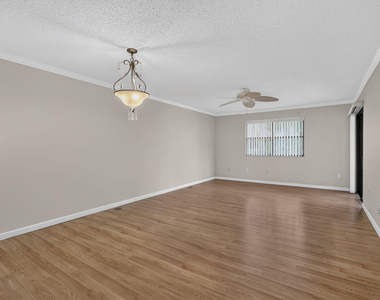 184 Mastic Tree Court - Photo Thumbnail 14