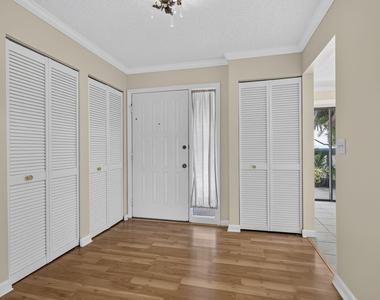 184 Mastic Tree Court - Photo Thumbnail 7