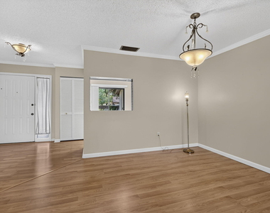 184 Mastic Tree Court - Photo Thumbnail 16