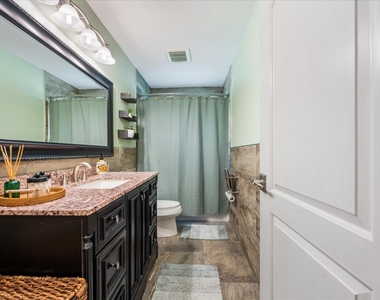 14832 Paddock Drive - Photo Thumbnail 10
