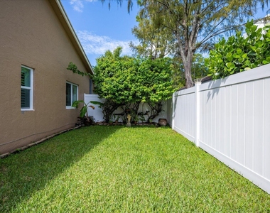 14832 Paddock Drive - Photo Thumbnail 31