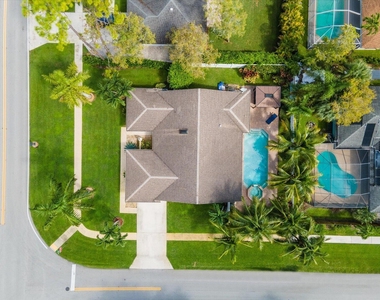 14832 Paddock Drive - Photo Thumbnail 2
