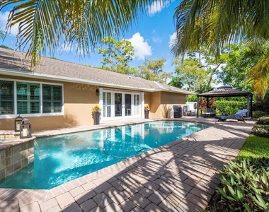 14832 Paddock Drive - Photo Thumbnail 25