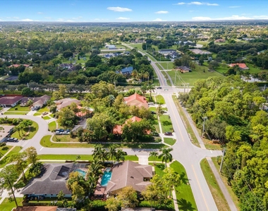 14832 Paddock Drive - Photo Thumbnail 33