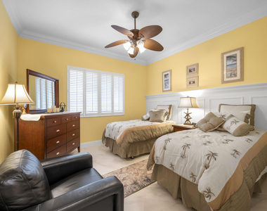 8 Harbour Isle Drive E - Photo Thumbnail 13