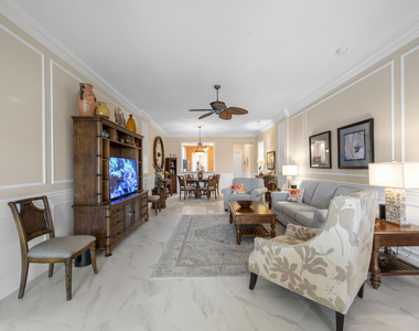 8 Harbour Isle Drive E - Photo Thumbnail 1