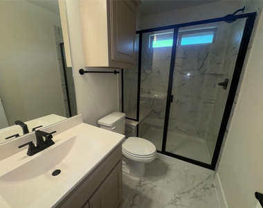1701 Shamrock Green - Photo Thumbnail 7