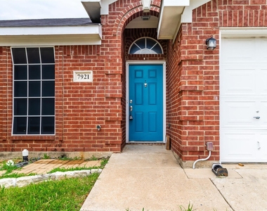 7921 Rattlers Court - Photo Thumbnail 2