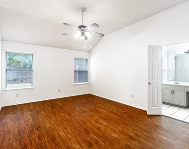 7921 Rattlers Court - Photo Thumbnail 8