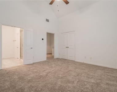 3708 Lantern Lane - Photo Thumbnail 13