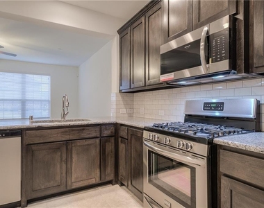 3708 Lantern Lane - Photo Thumbnail 2